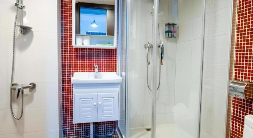 Metroplace Olympic Hotel Hong Kong